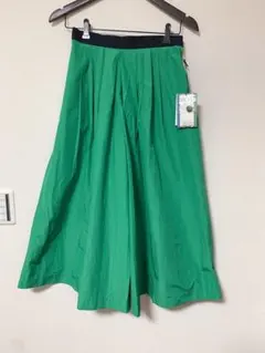 新品❤️Paul Smith グリーンガウチョパンツ　ポールスミスのサムネイル