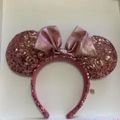 ミニーマウスピンクカチューシャ　キラキラカチューシャ　ディズニー