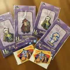 ワンピース　キャラクターキーホルダー4個セット