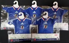 KIRIN サッカー日本代表ユニフォーム型 ペットボトルカバー　5個セットのサムネイル