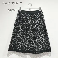 花柄 カットワーク フレアスカート 白黒 膝丈 おしゃれ フェミニン