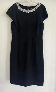 QUEENS COURT ビジュー付き　ワンピース　ブラック　M