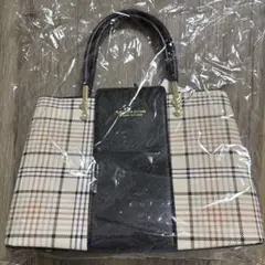新品タグ付き　チェック柄ハンドバッグ