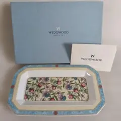 【希少/廃盤】ウェッジウッド サラ スクエアトレイ プレート 皿 花柄 英国製