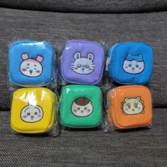 【6個セット】ちいかわ　カラビナつき刺繍スクエア　ミニポーチ