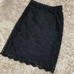 タグ付き新品　UNIQLO ブラック花柄レース　スカート