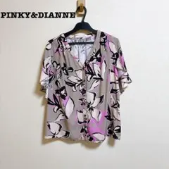 PINKY&DIANNE 半袖ブラウス 幾何学模様 - メルカリ