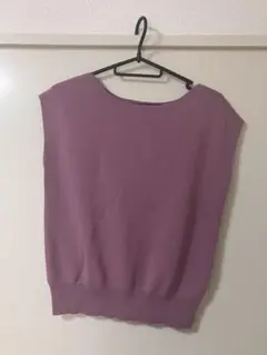 ナチュラルビューティーベーシックノースリーブニット