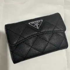 PRADA ブラック 折りたたみ財布 キルティング