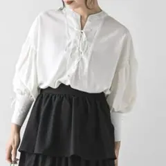 [rectangle] レースアップボリュームスリーブブラウス　綺麗め　春　夏のサムネイル
