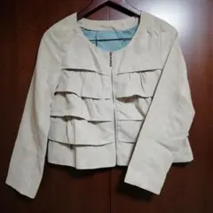 あ*4様 フリルデザイン ベージュ ノーカラージャケット M