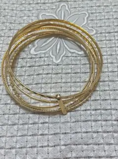 ゴールドカラー 5連バングル