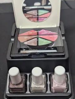 T'ESTIMO II メイクアップパレット リップセットのサムネイル