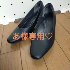 美品！フォーマル NUOVO ブラック パンプス 23.5のサムネイル