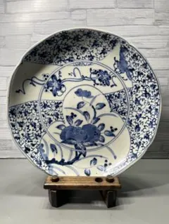 E-2 高級 有田焼 色鍋島 大皿 飾り皿 瑠璃色 藍色 牡丹 伝統工芸品 盛皿 E-2 高級 有田焼 色鍋島 大皿 飾り皿 瑠璃色 藍色 牡丹 伝統工芸品 盛