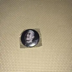 関口メンディー缶バッチ