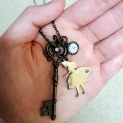 不思議の国のアリス ネックレス