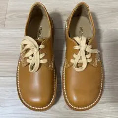 【極美品】CEDAR CREST クレープソール 本革 レザーシューズ 23.5のサムネイル