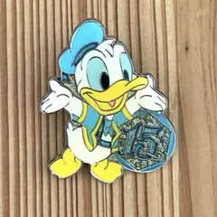 ディズニーシー　15周年　ドナルド　ピンバッジ