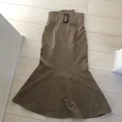 ベージュ フレアスカート ベルト付き