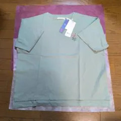 【UV加工あり】半袖Tシャツ ボタニカル柄のサムネイル