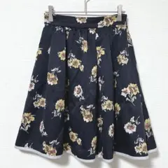 M660 WILLSELECTION 花柄　フレアスカート　ひざ丈　Ｍ　ネイビーのサムネイル