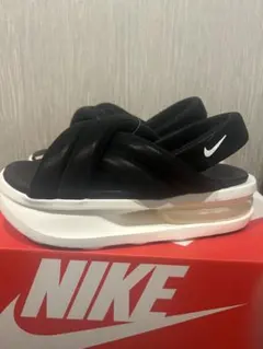 【新品未使用】ナイキ エアマックス アイラ　24㎝