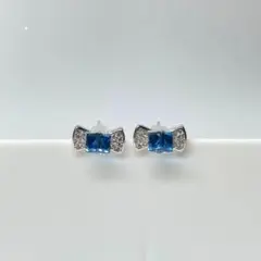 No.11 ピアス　リボン　ブルー
