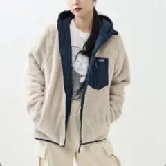 【未使用】Patagonia リバーシブル　レディフレディフーディジャケット