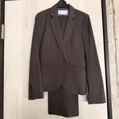 B品　パンツスーツ　上下　ストライプ　グレー　セットアップ　ビジネススーツ