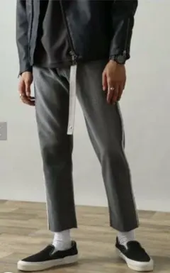 アーバンリサーチドアーズ　サイドフリンジテーパードデニム