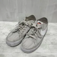 NIKEコート レガシー キャンバス（Court Legacy Canvas）