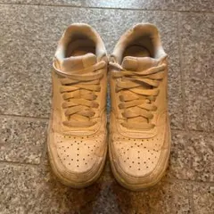 Nike ホワイト スニーカー