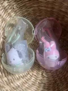 ガチャガチャ　サンリオ　カラフルカラビナマスコットチャーム