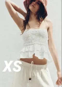 ZARA スモッキングペプラムトップス　XS 新品 ホワイトのサムネイル