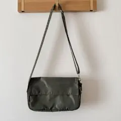 無印　MUJI ショルダーバッグ カーキ ナイロン 無地　美品のサムネイル