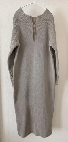 ハーフジップ ロングワンピース