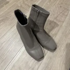 Item thumbnail for item b9bde7a6-7aa7-48ce-8bc4-697ccf50b334