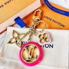 LOUIS VUITTON キーホルダー フラワー M65726 - メルカリ