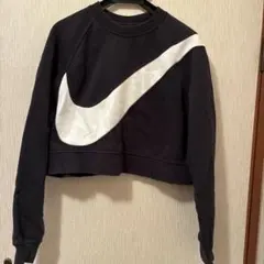 Nike クロップドトレーナー Sサイズ ブラック
