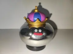 ドラクエ　メタルキング　ベル付きフィギュア