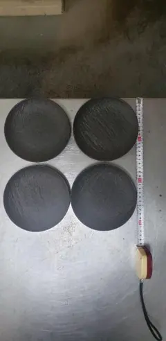 あ*い様 黒い洋風小皿4枚　黒い洋風中皿1枚　白い深皿1枚　白い小皿１枚　(未使