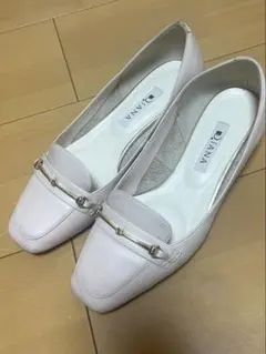 DIANA ローヒールパンプス