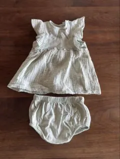 ZARA BABY フリル付きドレスとおむつカバーセット ロンパース