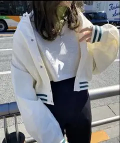 ❣️新品・未使用❣️タグ付きINGNI ショート丈スタジャンアイボリーМサイズ