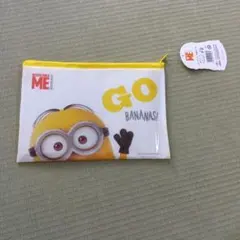 ミニオンズ 平型ポーチ 新品未使用