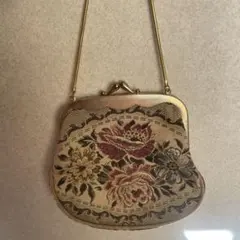 Item thumbnail for item 216bdb75-6b6e-4d81-8ce9-2b431cc5f63d