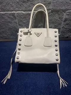 PRADA スタッズ　フリンジ　ハンドバッグ ショルダーストラップ付のサムネイル