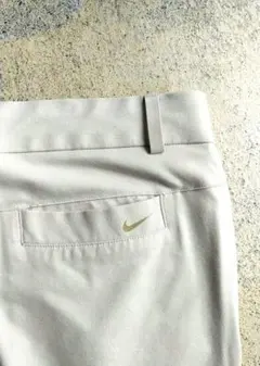 【美品】【NIKEナイキ】ゴルフパンツ　グレー　XXLサイズ　ストレッチのサムネイル