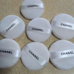 プードゥルユニヴェルセルリーブル CHANEL パフ 7個セットのサムネイル